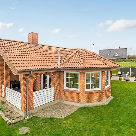 Mysigt Hem I Med Kök *